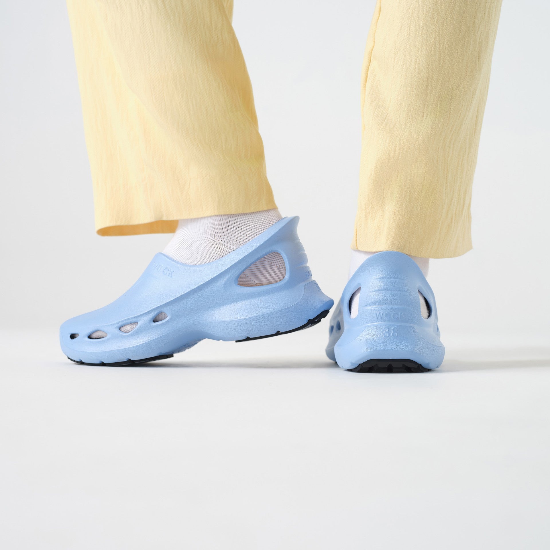 easylite zoccoli a calzata facilitata#colore_azzurro